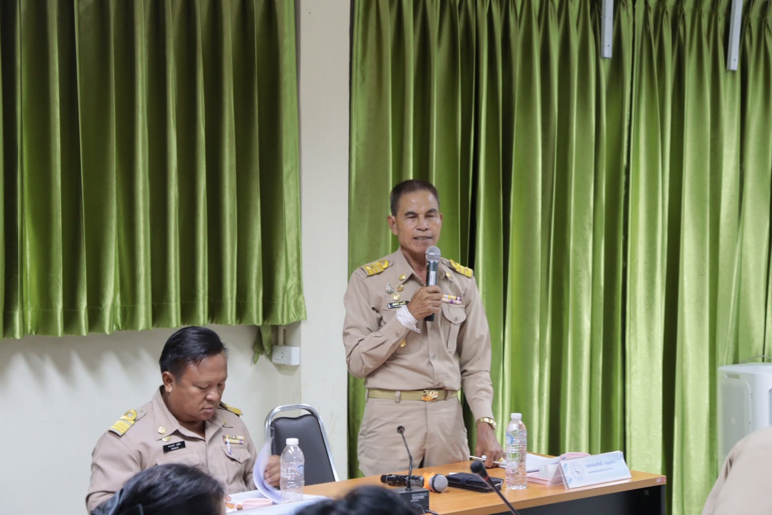 นายกฯ แถลงนโยบายต่อสภาเทศบาลตำบลท่าช้าง เริ่มต้นการปฏิบัติหน้าที่